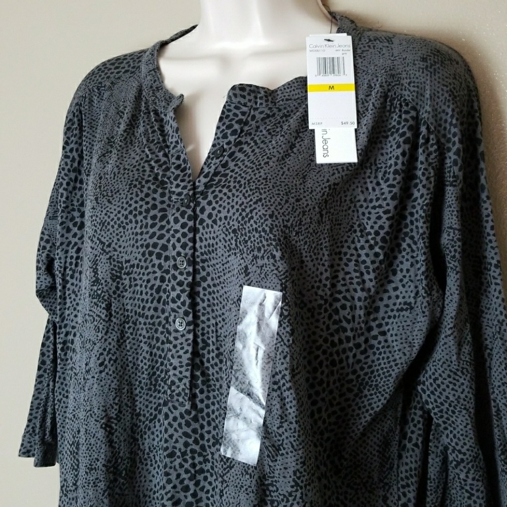 NWT Calvin Klein Gray & Blk Print Button Up Blouse